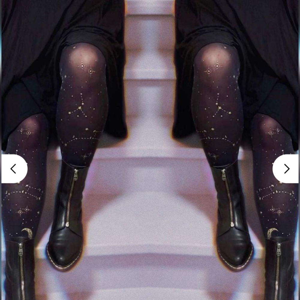 2 Pairs Of Snag Tights Size A/B